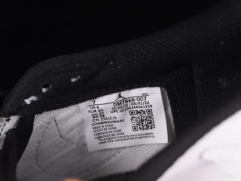All Categories Air Jordan Jordan series basketball shoes Air Jordan 1 Low Travis Scott x Air Jordan 1 Low OG AJ1 Joe 1 black and white overhead low-top basketball shoes DM7866-007